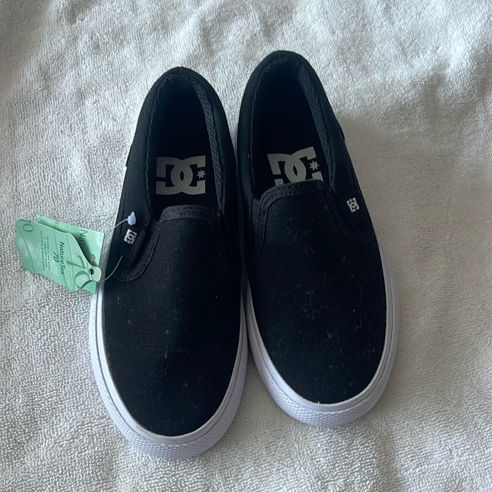 DC black slip on toddler size 11 shoes